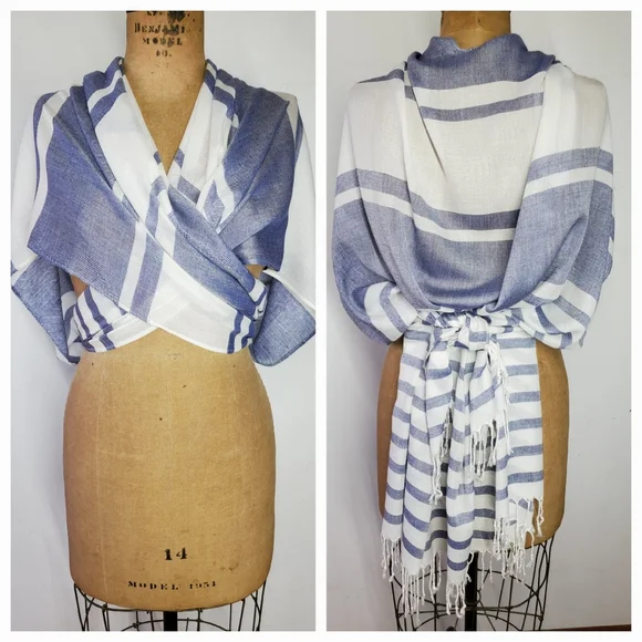 Isaac Mizrahi 72x44 Wrap Shawl Scarf Blue White Swim CoverUp Lightweight Stripe